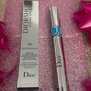 Diorshow iconic overcurl waterproof masacara in 091 Noir/Black
